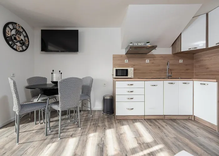 Nena Apartmani