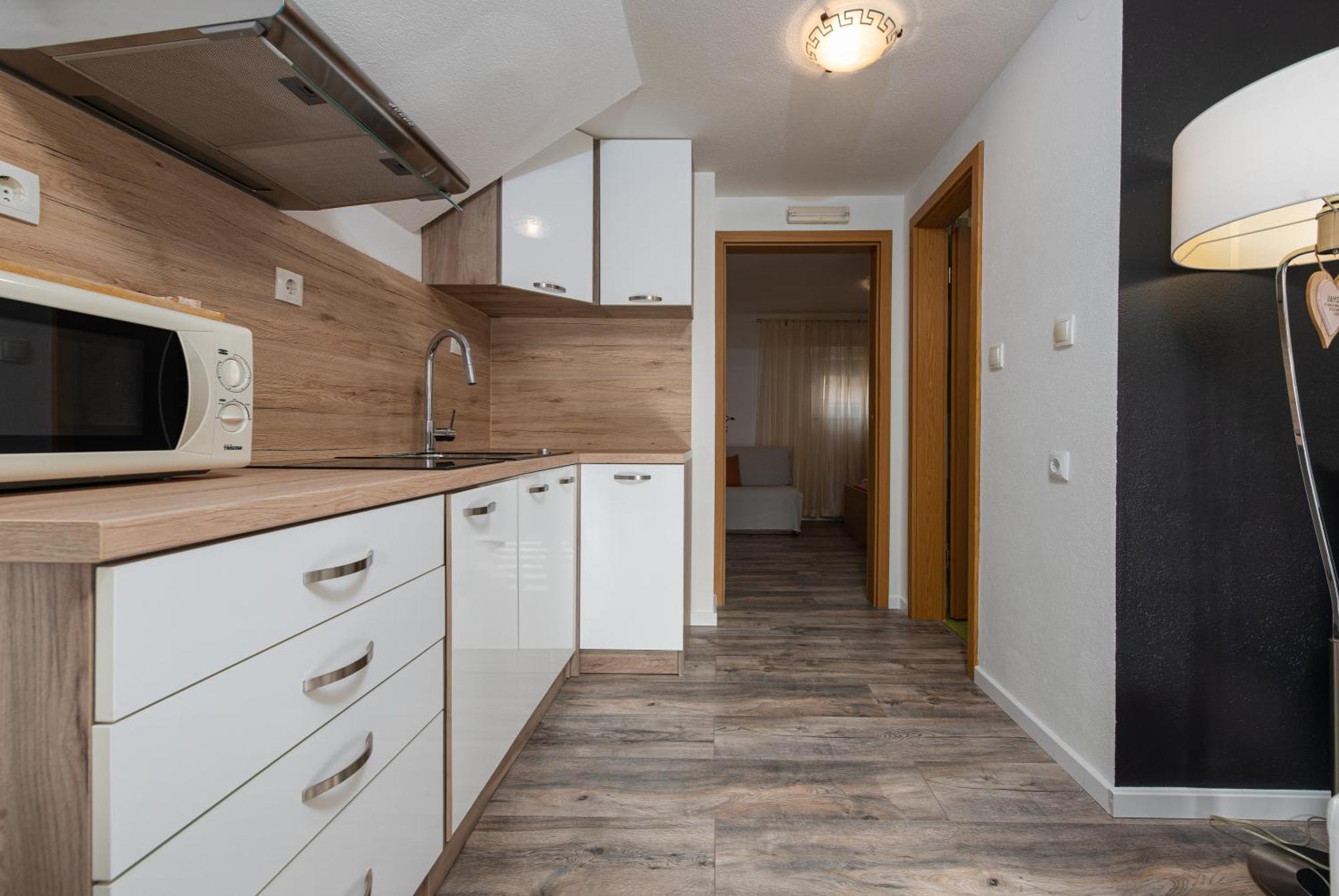 Apartment Nena *