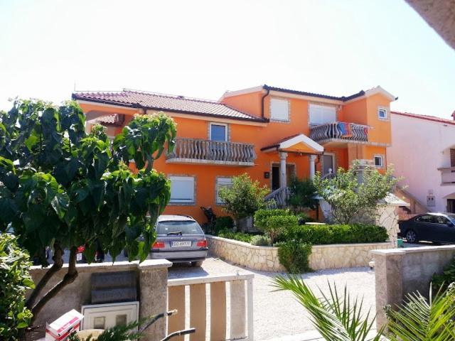 Nena Apartment *